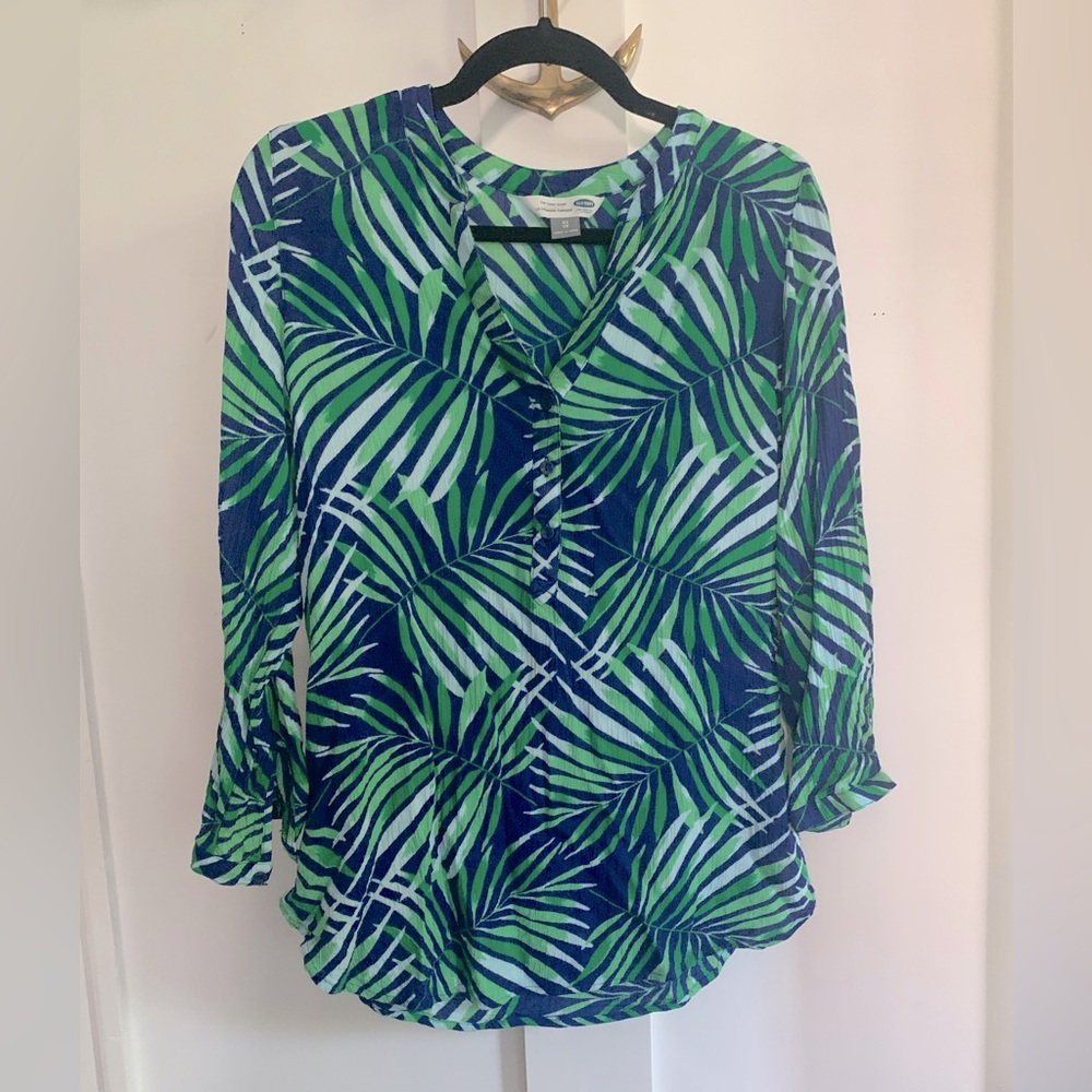 Old Navy Tropical Tunic Shirt Blue Green Leaves Size XS Lightweight Long Sleeves